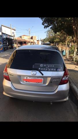 Honda fit em ótimo estado bem conservado carro para família