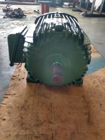 Vendo motor weg 7/5 cv trifásico 1700 RPM contato *