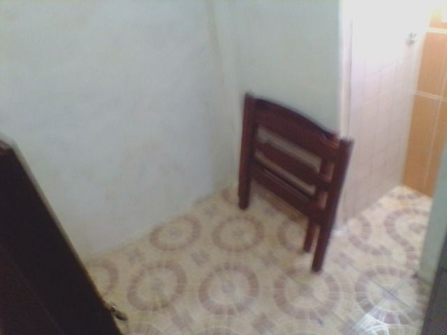 Alugo quarto moça centro salvador