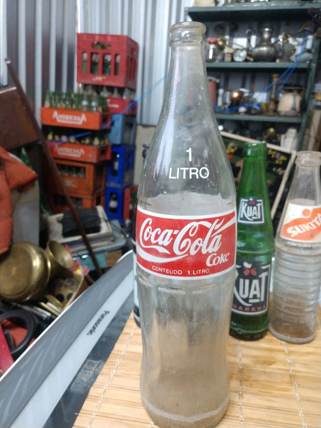 Garrafa refrigerante antigo coca cola 1 litro  - Foto 4