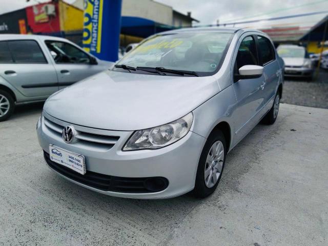 Voyage 2010/2011 1.0 mi 8v flex 4p manual em joinville