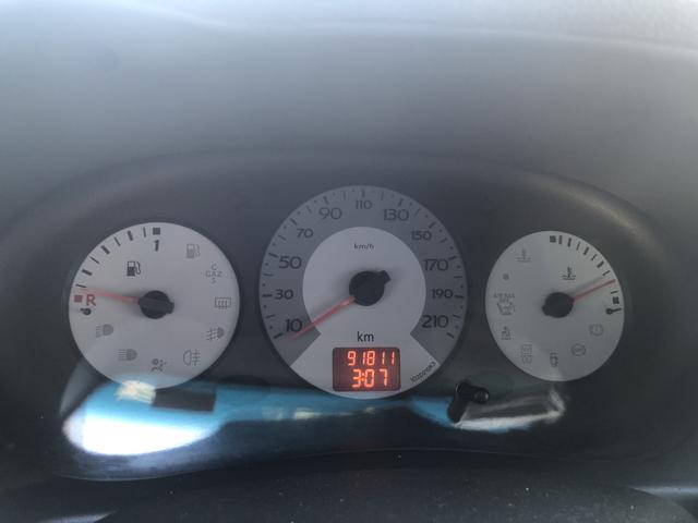 Clio 1.0 2010 - Foto 5