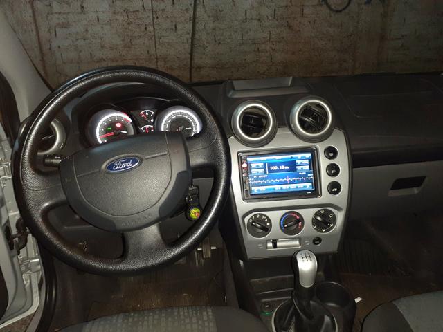 Fiesta sedan 1.6 8v 2014 Financiamento 100% PELO banco - Foto 3
