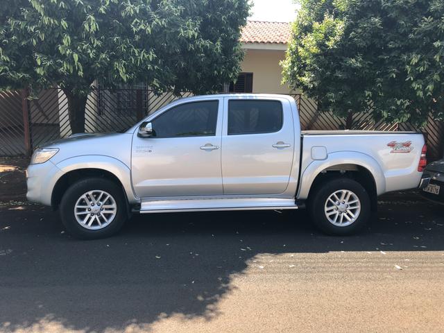 Toyota Hilux 3.0 Srv Único Dono !!!! - Foto 2