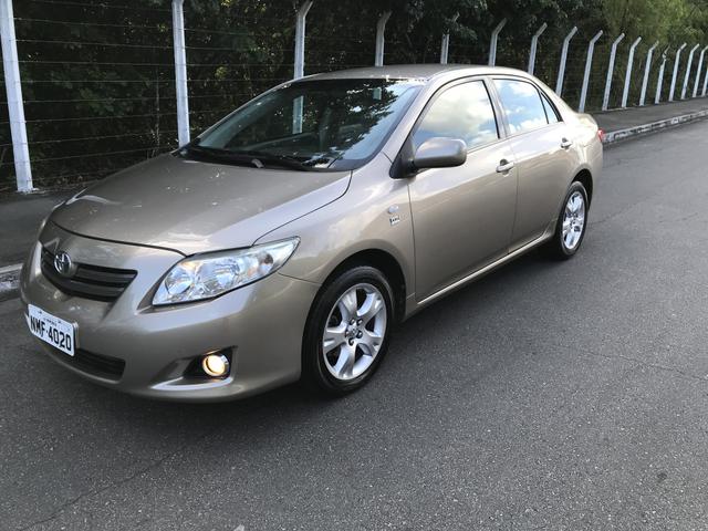 Toyota Corolla GLI automático 2010