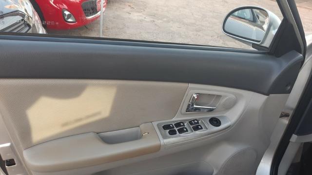 Kia Cerato EX 1.6 2007/2008 - Foto 8