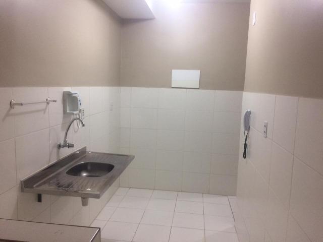 Cond. Solar do Coqueiro na Av. Hélio Gueiros, apto 2/4 transferência R$65 mil / * - Foto 3