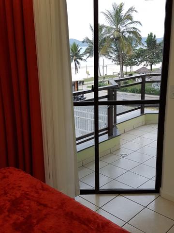 QUADRA MAR. Pé na areia. 2 quartos. Meia Praia, Itapema - Foto 13