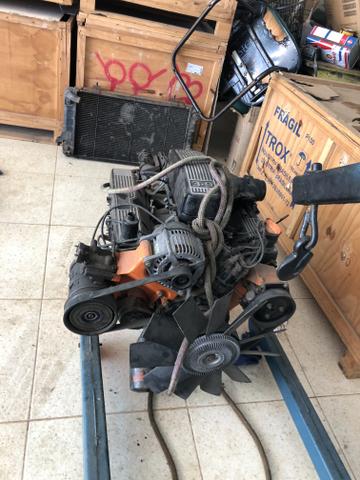 Motor V8 land rover 3.9 baixado - Foto 4