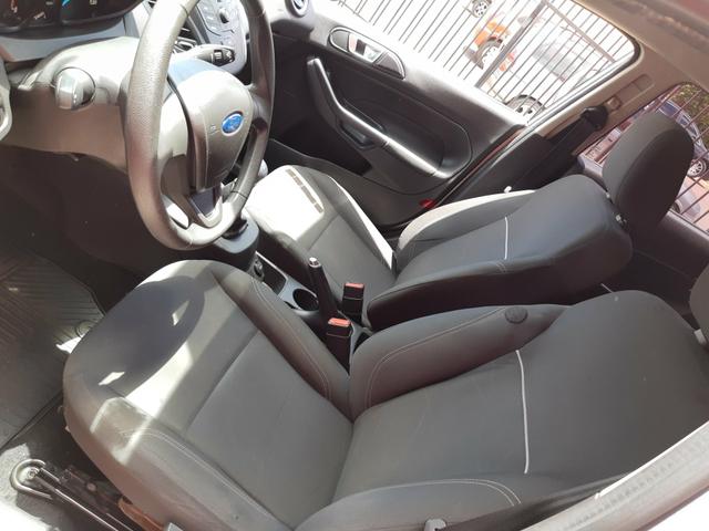 New Fiesta Hatch 1.5 SE * 2014 - Foto 10