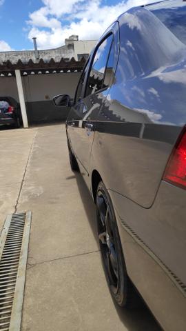 Voyage City G6 1.6 2013 manual flex - Foto 8