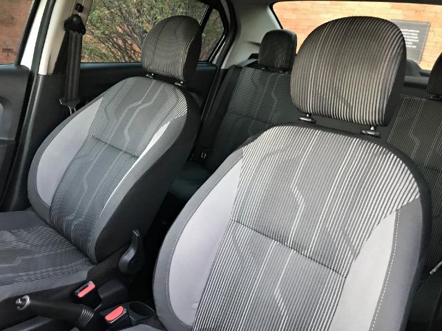 Renault - Logan 1.0 Expression - Foto 8