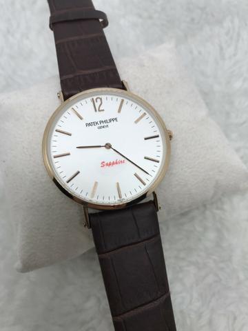Relógio Patek Philippe em Couro
