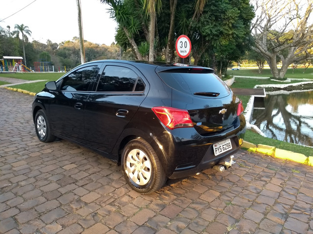 Onix LT 1.0 6 marchas - Foto 11