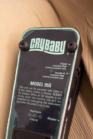 Pedal de Wahwah Dunlop CryBaby 95Q c/ Boost - Foto 3