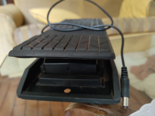 Pedal Volume/expressão Behringer Fcv100 - Foto 2