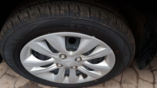 HYUNDAI HB20S 1.6 COMFORT PLUS 16V 2017 - Foto 3