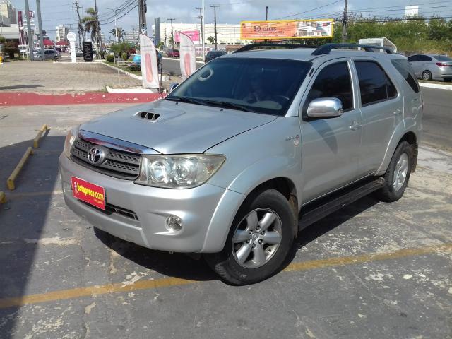 TOYOTA HILUX SW4 2009/2010 3.0 SRV 4X4 7 LUGARES 16V TURBO INTERCOOLER DIESEL 4P AUTOMÁTI