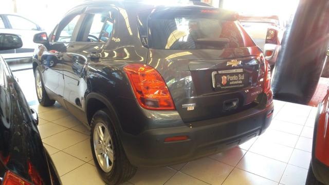 GB - Gm Tracker - SUV Compacto / único dono / com garantia / periciado / banco de couro - Foto 3