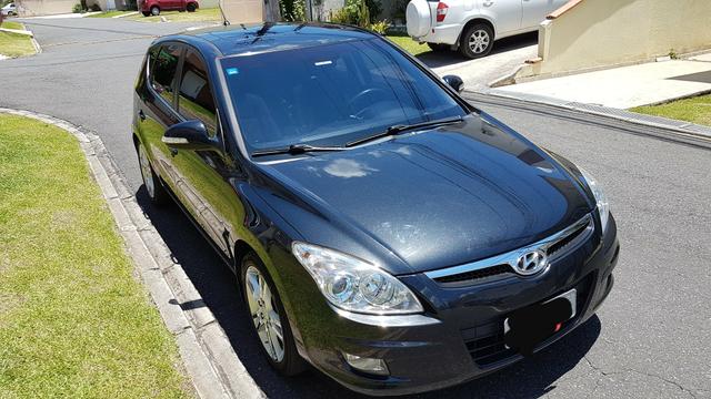 I30 2010 top com teto e ar digital. Placa A