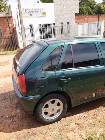 Carro bem conservado pintura boa
