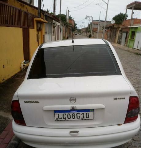 Vendo ou Troco Por uma Kombi Cm GNV Quê Documentação Quê Esteja Em Dia - Foto 2