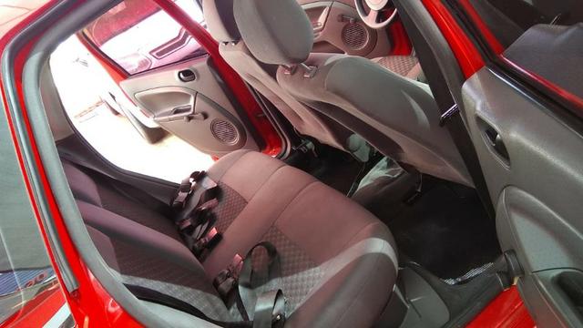 Ford Fiesta Hatch 1.0 2006 - Foto 13