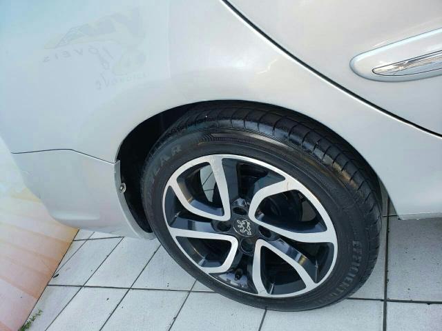 PEUGEOT 207 2011/2012 1.4 XR PASSION 8V FLEX 4P MANUAL - Foto 3