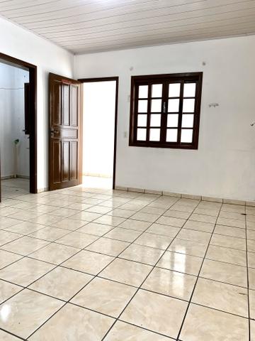 Alugo Apartamento com 02 DORM em Cordeiros -Itajaí (livre de condomínio)