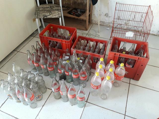 Vende-se garrafa de refrigerante(vasilhame) - Foto 2