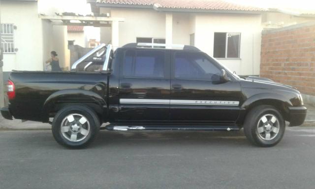 S10 executiva 4x2