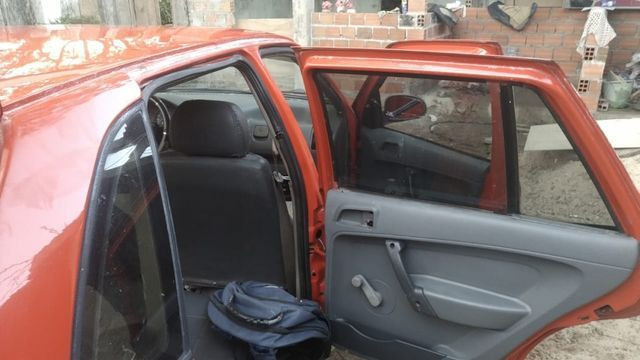 Vw/Gol 1.0 8V 99/99 - Foto 5