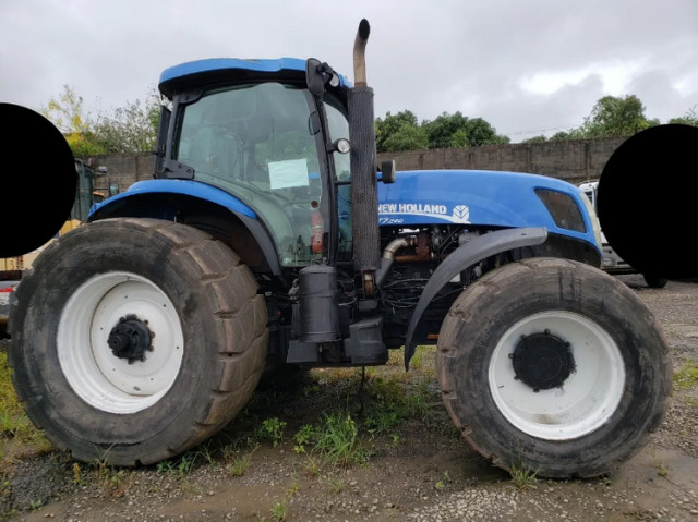 Trator New Holand T7.240 Ano 2014/2015 C/ 16.890 Horas