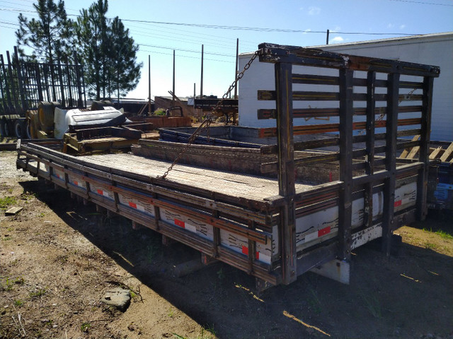 Carroceria de Madeira Truck 7,40 metros