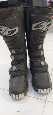 bota de trilha usada olx