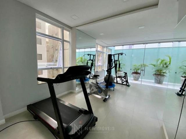 Apartamento andar alto com 3 Suítes 2 Vagas no Centro em Balneário Camboriú - Foto 11