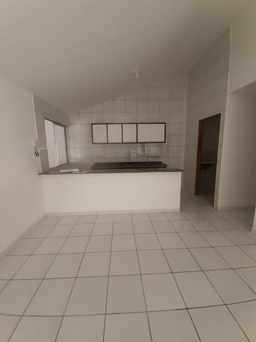 Casa na cidade das flores, bem dividida com 3 quartos, 2 banheiros, bairro sossegado - Foto 3
