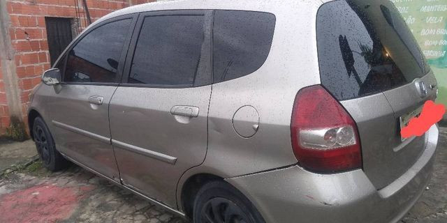 Vendo Honda fit 2004 bem conservado