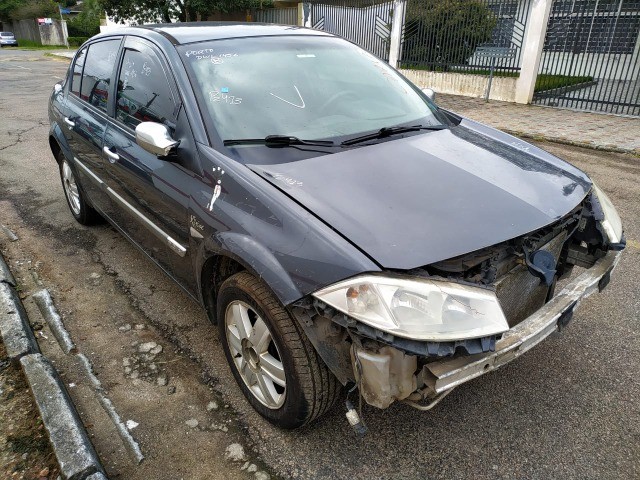 Sucata Renalt Megane 2.0 Sedan 2008 Para Retirada de Peças