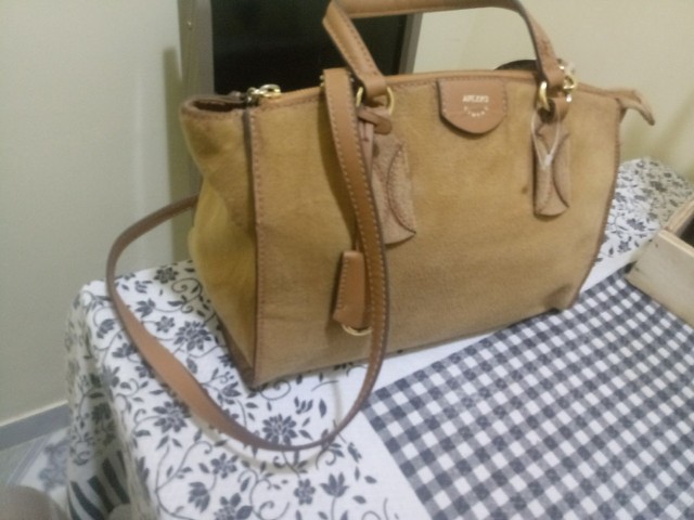 uma linda bolsa da arezzo - Foto 4