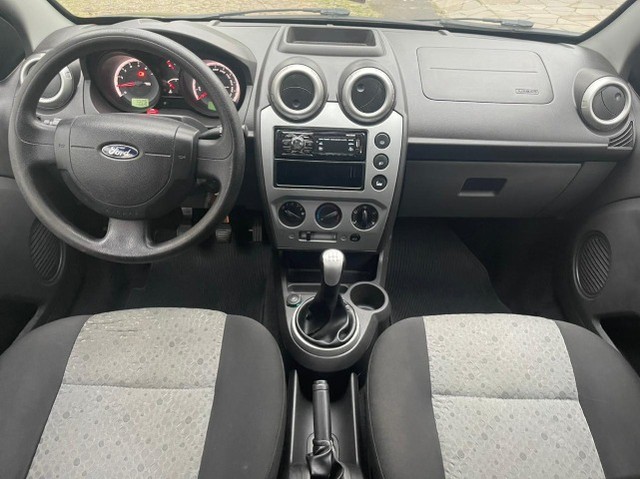 Ford Fiesta 1.6 - Foto 5