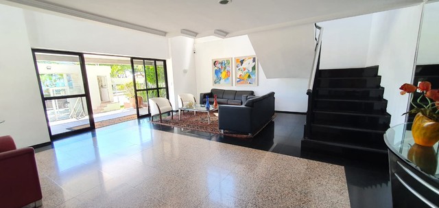 Apartamento para venda possui 190 metros quadrados com 3 quartos em Mucuripe - Fortaleza - - Foto 3