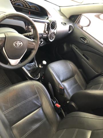 Toyota Corolla Xei Automático M.2010 - Foto 3