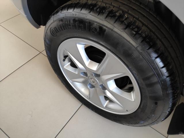 RENAULT LOGAN 1.0 12V SCE FLEX 2019 - Foto 8