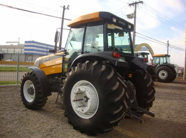 Trator Valtra Cabinado - Foto 3