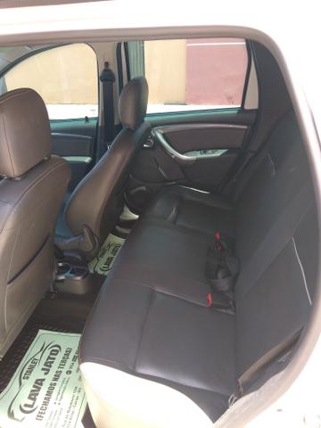 Vendo Duster 1.6 completo manual bem conservado - Foto 3