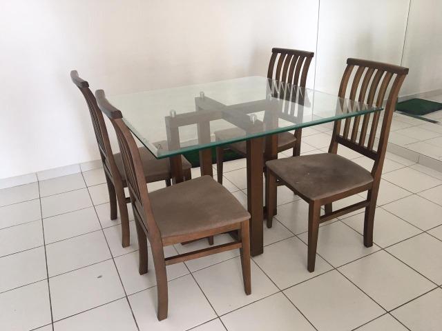 Mesa de Vidro e Cadeiras - Foto 2