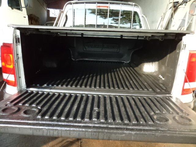 Amarok TDI 2012 diesel 4x4 cabine dupla prata cambio manual com 135000 km - Foto 3