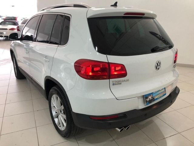 Vw Tiguan 2015 2.0 Tsi Automático + teto solar - Foto 6