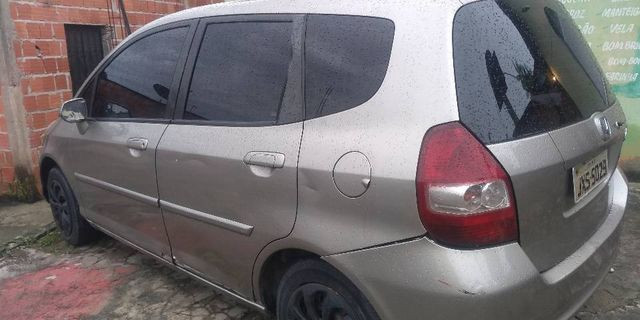 Vendo Honda fit 2004 bem conservado - Foto 2